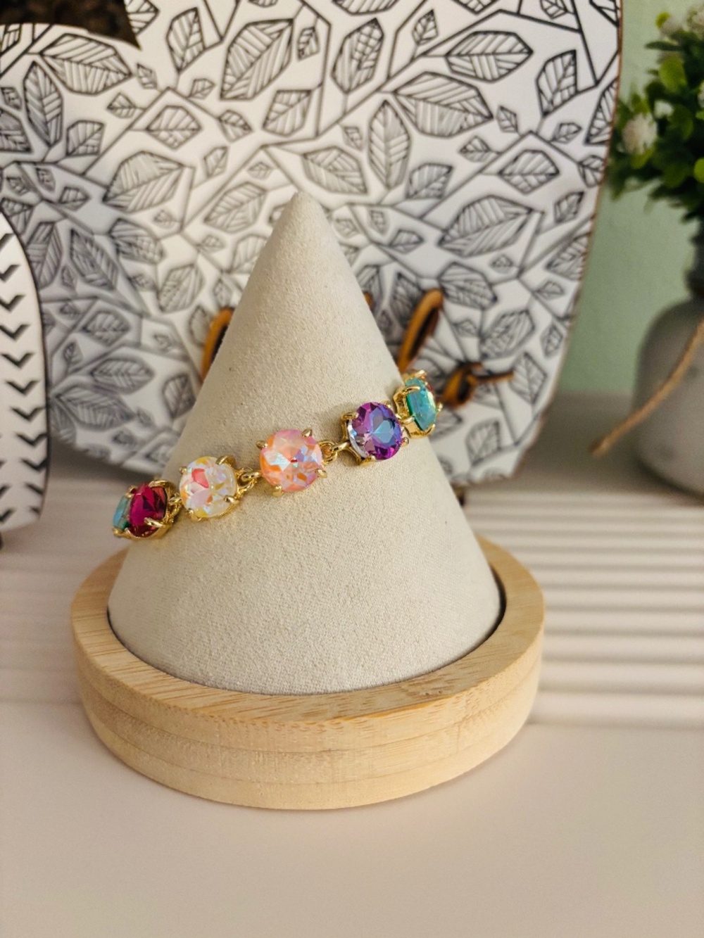 Sparkling Gemstone Bracelet Gold Tone